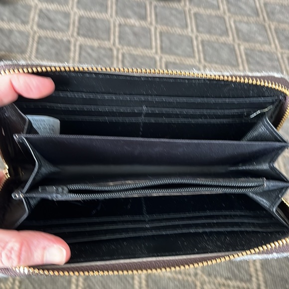 leopard print wallet with card slots and coin pouch - Picture 6 of 8